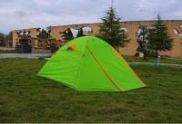 探索户外生活的理想伴侣 210T三人铝杆双层双门帐篷