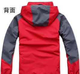 秋冬必备 厂家直销户外冲锋衣，男士两件套保暖抗寒登山服首选